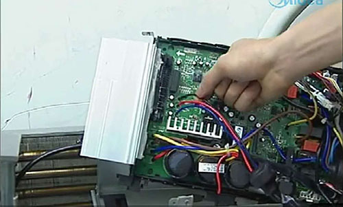 淄博美的空调电话是多少